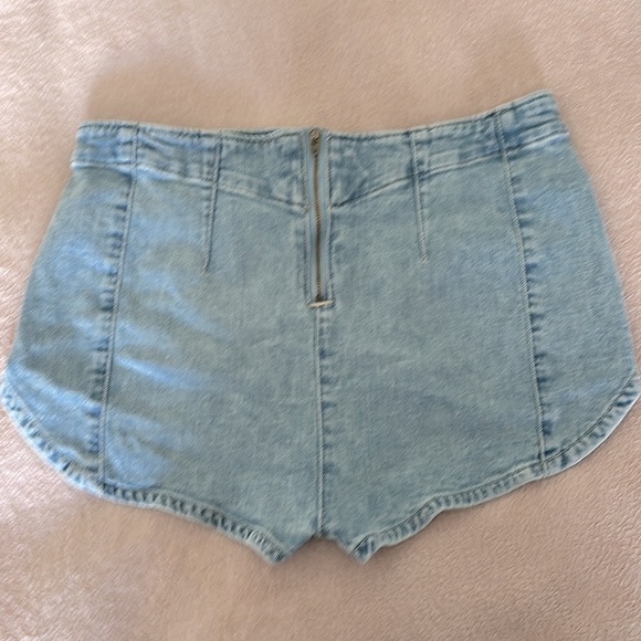 Free People We The Free Keep It Brief Denim Micro Shorts East Coast NEW $58! - Picture 6 of 7